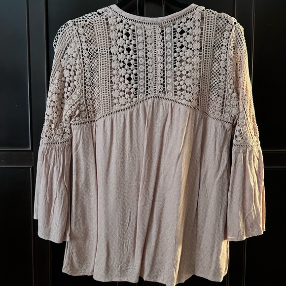 Love Stitch Boho Du Jour Crochet Blouse - Color Pink Size Small - Picture 8 of 8
